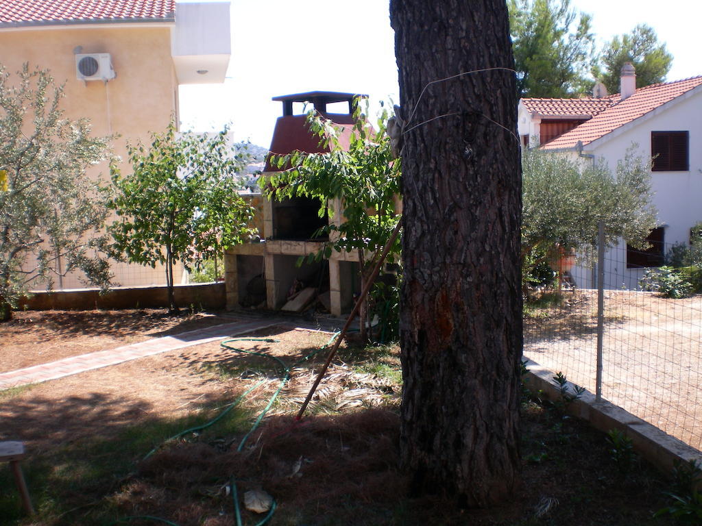 Apartments Luvi Trogir Zimmer foto